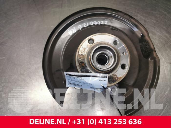 Volvo XC40 Fusee rechts-achter O143281