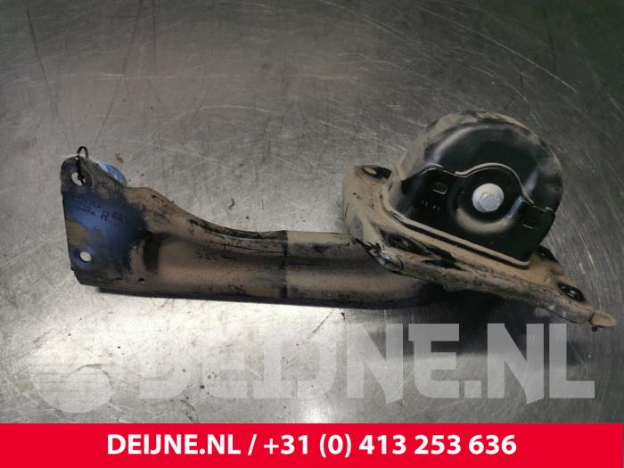 Volvo XC40 Draagarm rechts-achter O143288