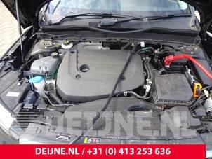 Gebruikte Motor Beschermplaat Volvo XC40 (XZ) 2.0 B4 16V Mild Hybrid Geartronic AWD Prijs € 70,00 Margeregeling aangeboden door van Deijne Onderdelen Uden B.V.