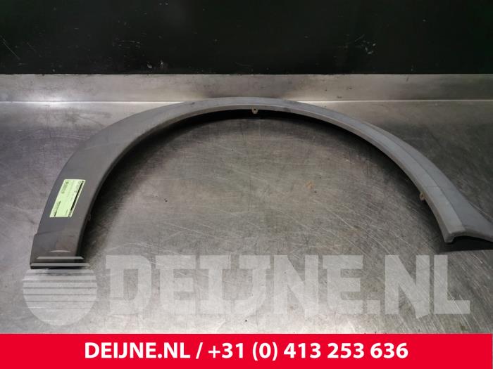 Ford Transit Connect Schmutzfängerverbreiterung O143410