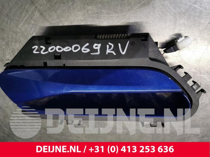 Volkswagen ID.4 Front door handle 4-door, right O143453