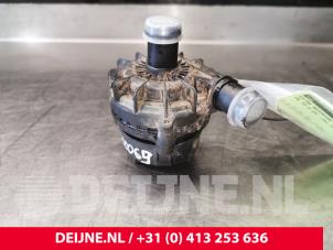 Volkswagen ID.4 Extra waterpomp O143501 foto 2