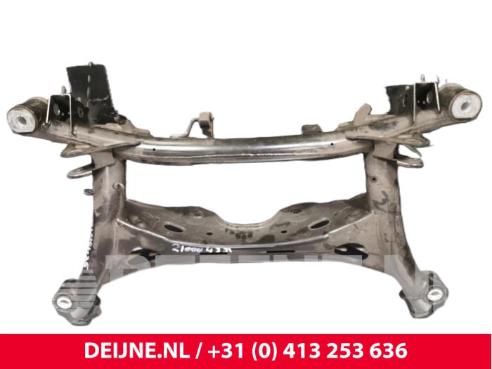 Volvo XC40 Draagbalk achter O143529