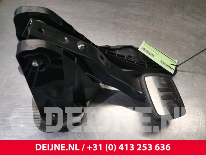 Volkswagen ID.4 Brake pedal O143576