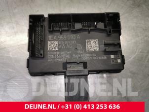 Volkswagen ID.4 Central door locking module O143585 photo 2