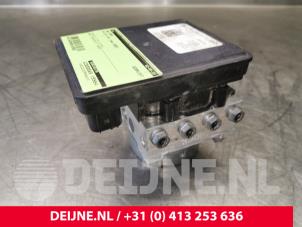 Volkswagen ID.4 ABS pump O143592 photo 2