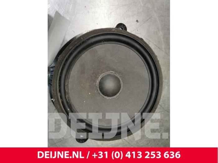 Tesla Model 3 Lautsprecher O143696