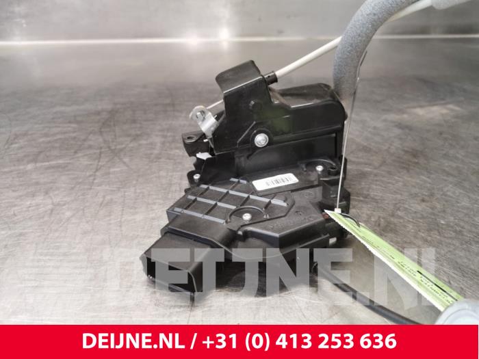 Volvo XC60 Deurslot Mechaniek 4Deurs rechts-voor O143752