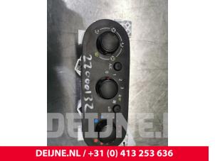 Opel Vivaro Kachel Bedieningspaneel O143924 foto 2