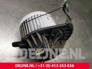 Mercedes Citan Heating and ventilation fan motor O143936 photo 2