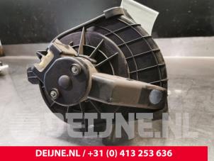 Mercedes Citan Heating and ventilation fan motor O143936 photo 3