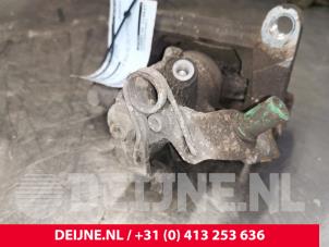 Opel Vivaro Remklauw (Tang) links-achter O144027 foto 2