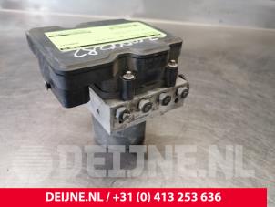 Mercedes Sprinter ABS Pomp O144070 foto 2