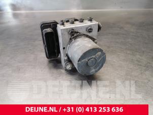 Mercedes Sprinter ABS Pomp O144070 foto 3