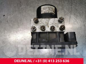 Volvo V70 ABS pump O144302 photo 2