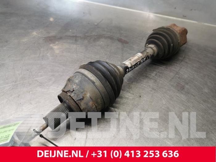 Gebruikte Steekas links-voor Volvo V70 (BW) 2.4 D 20V Prijs € 90,00 Margeregeling aangeboden door van Deijne Onderdelen Uden B.V.