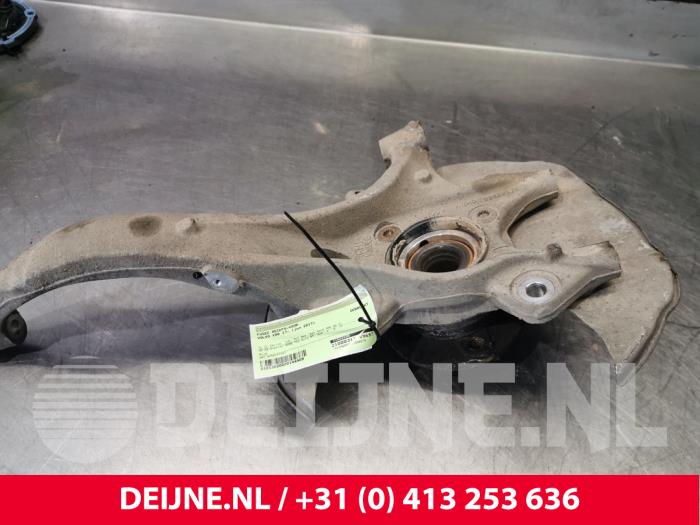 Volvo V90 Achsschenkel rechts vorne O144409