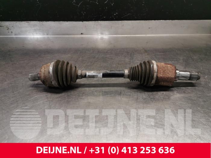 Volvo V40 Aandrijfas links-voor O144453