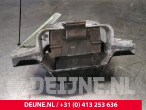 Volkswagen Caddy Engine mount O144635 photo 2