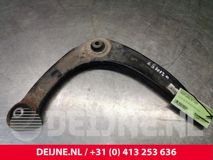 Peugeot Partner Draagarm onder rechts-voor O144662