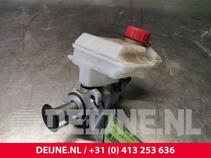 Skoda Kodiaq Hoofdremcilinder O144689
