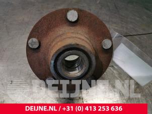 Ford Transit Wiellager achter O144810 foto 2