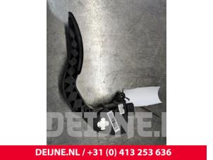 Renault Trafic Accelerator pedal O144892 photo 2