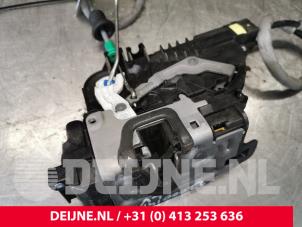 Mercedes Vito Türschlossmechanik 2-türig links O144942 foto 2