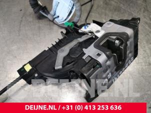 Mercedes Vito Deurslot Mechaniek 2Deurs rechts O144946 foto 2