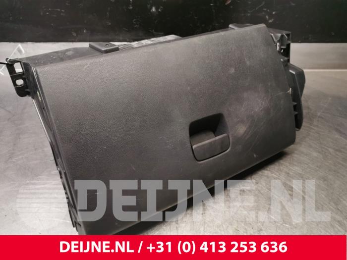 Opel Vivaro Dashboardkastje O144978