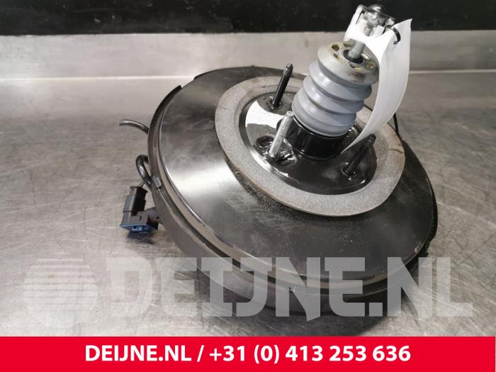Gebruikte Rembekrachtiger Peugeot Expert (V1/VA/VB/VE/VF/VT/VY) 2.0 Blue HDi 120 16V Prijs € 36,30 Inclusief btw aangeboden door van Deijne Onderdelen Uden B.V.