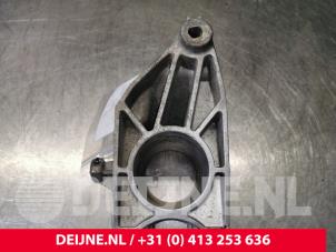 Mercedes Sprinter Motorlager O145108 foto 3