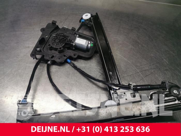 Tesla Model 3 Fenstermechanik 4-türig rechts vorne O145458