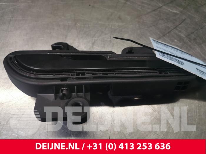 Tesla Model 3 Türgriff 4-türig rechts vorne O145460