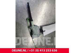 Volvo V70 Tankklep Vergrendelingsmotor O145468 foto 2