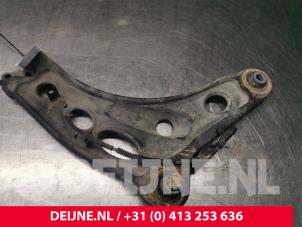 Opel Vivaro Front lower wishbone, right O145525 photo 2