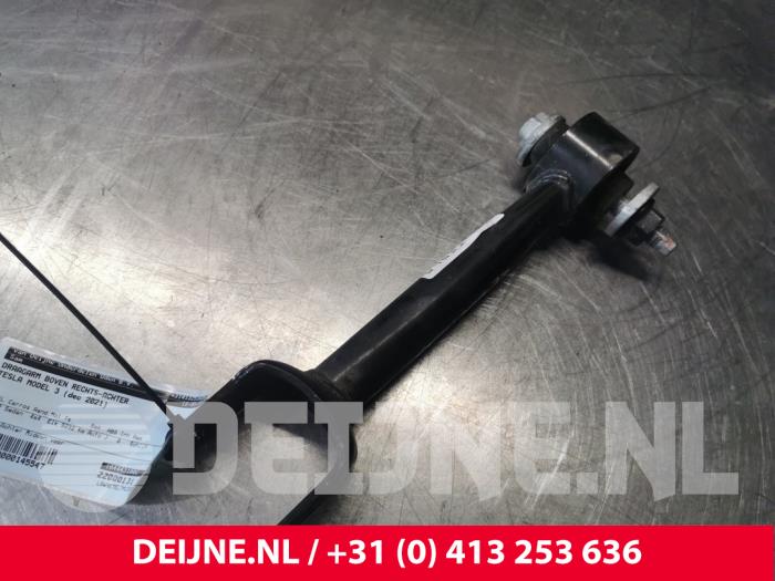 Tesla Model 3 Draagarm boven rechts-achter O145547