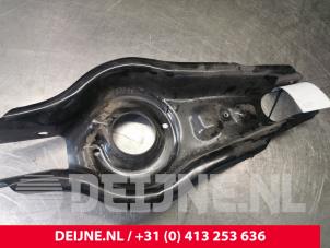 Gebruikte Veerschotel links-achter Tesla Model 3 Long Range, Performance AWD Prijs € 90,75 Inclusief btw aangeboden door van Deijne Onderdelen Uden B.V.