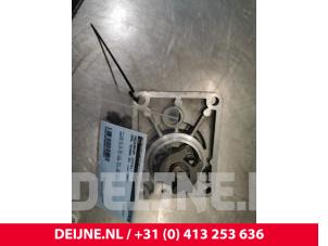 Gebruikte Vacuumpomp (Diesel) Opel Movano Combi 2.8 DTI Prijs € 60,50 Inclusief btw aangeboden door van Deijne Onderdelen Uden B.V.