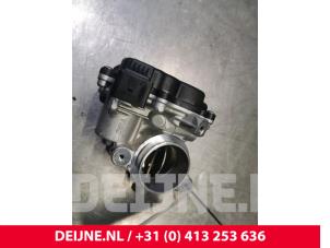 Volkswagen Caddy Drosselklappengehäuse O145736 foto 2