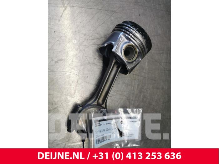 Volkswagen Caddy Piston O145741