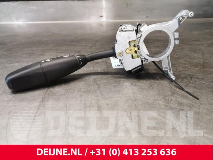 Volkswagen Crafter Indicator switch O145874