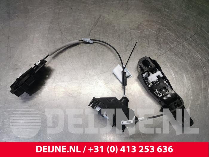 Toyota Pro-Ace Deurslot Mechaniek 2Deurs rechts O145961
