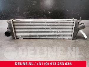 Renault Trafic Ladeluftkühler O145976 foto 2