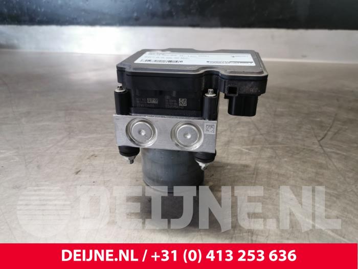 Gebruikte ABS Pomp Toyota ProAce 2.0 D-4D 122 16V Worker Prijs € 181,50 Inclusief btw aangeboden door van Deijne Onderdelen Uden B.V.
