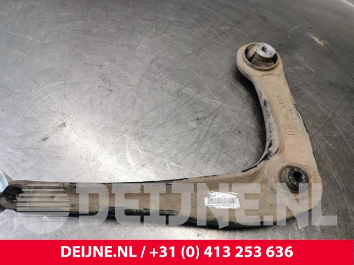 Citroen Jumpy Front lower wishbone, right O146026
