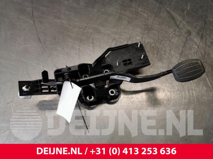 Toyota Pro-Ace Brake pedal O146157
