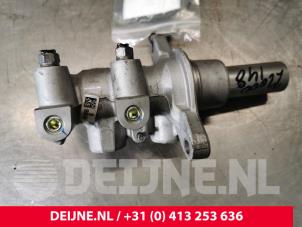 Toyota Pro-Ace Master cylinder O146167 photo 2