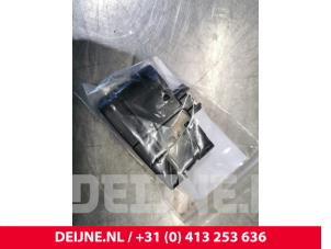 Gebruikte Start/Stop schakelaar Ford Transit Connect (PJ2) 1.5 EcoBlue Prijs € 24,20 Inclusief btw aangeboden door van Deijne Onderdelen Uden B.V.