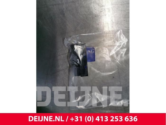 Toyota Pro-Ace Centrale deurvergrendeling Schakelaar O146227